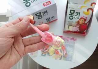 폭신 쫄깃 식감 로맨스, 몽키나나 젤리 8봉지 — 5점을 준 리뷰어가 2021년 2월 올린 사용 사진
