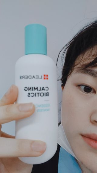 리더스코스메틱 리더스 카밍 바이오틱스 에센스 워터 — 5점을 준 리뷰어가 2021년 3월 올린 사용 사진