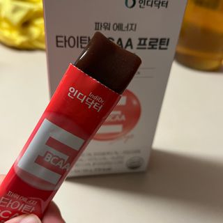[인디닥터] 타이탄 BCAA 프로틴 젤리스틱 — 5점을 준 리뷰어가 2022년 5월 올린 사용 사진