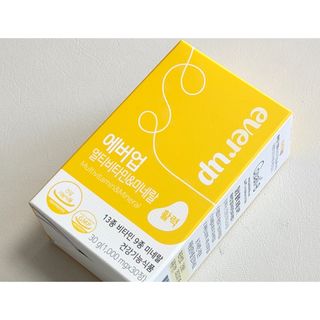 [몸엔용] 에버업 멀티비타민&미네랄, 눈건강 루테인 혈행건강 오메가3, 면역 프로바이오틱스 3종 택1 — 4점을 준 리뷰어가 2022년 4월 올린 사용 사진