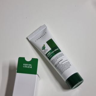 랑벨 랑바이오 블랙 시카 크림 50ml(블랙비 프로폴리스, 시카 4종, 판테놀 10 함유) — 5점을 준 리뷰어가 2022년 3월 올린 사용 사진