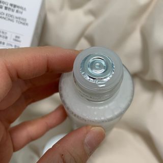 플레라디 에델바이스 오일 밸런싱 토너 — 5점을 준 리뷰어가 2021년 7월 올린 사용 사진