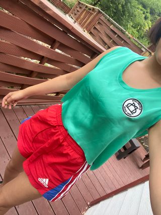 [스테이피플] SILKY SLEEVELESS LOGO TOP — 5점을 준 리뷰어가 2022년 6월 올린 사용 사진