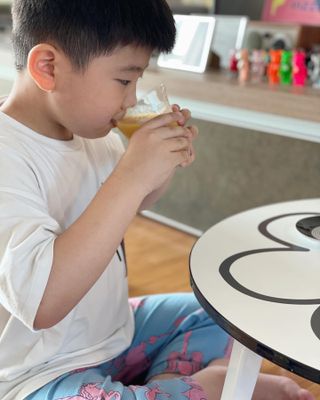 BLENDY'S 핑크 스무디+블론디 스무디 — 5점을 준 리뷰어가 2021년 9월 올린 사용 사진