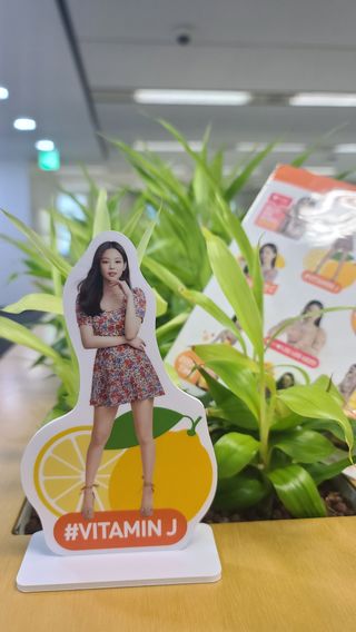 광동생활건강 [제니에디션] 비타500데일리스틱 gift set 60포+제니굿즈 3종+쇼핑백 — 5점을 준 리뷰어가 2021년 11월 올린 사용 사진