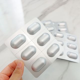 [지셀라] 프로바이오틱스 100억 유산균 보장 (1개월분 / 350mg X 30캡슐) — 5점을 준 리뷰어가 2023년 7월 올린 사용 사진