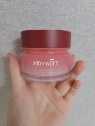 SOONWITH 바이오 수퍼 아쿠아 하이드로 젤 크림 — 5점을 준 리뷰어가 2021년 4월 올린 사용 사진