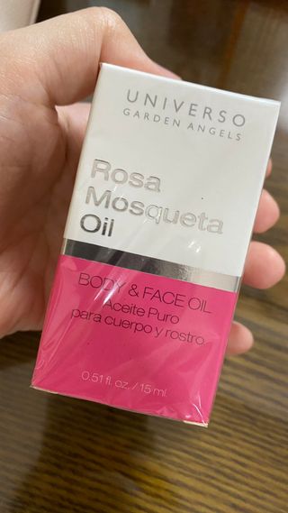 유니베르소 로즈힙 오일 15ml — 4점을 준 리뷰어가 2021년 6월 올린 사용 사진