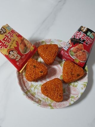 삼양냉동 [삼양] 불닭참치마요구운주먹밥+불닭볶음김치구운주먹밥 2세트구성 — 5점을 준 리뷰어가 2021년 2월 올린 사용 사진