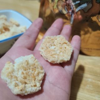 미즈꼬레아 치즈맛 누룽지크리스피 — 5점을 준 리뷰어가 2022년 3월 올린 사용 사진