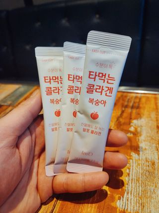 [음료수 대신 가능!]  빠르게 흡수되는 아임오 타먹는 콜라겐 1박스 — 5점을 준 리뷰어가 2023년 3월 올린 사용 사진