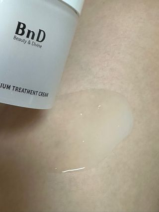 비엔디 2NOW[한글]BnD 바디 주름개선 엉덩이크림 — 5점을 준 리뷰어가 2025년 3월 올린 사용 사진