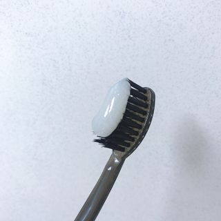 [심폐소생소] 무불소 임산부 천연 치약 — 4점을 준 리뷰어가 2021년 8월 올린 사용 사진