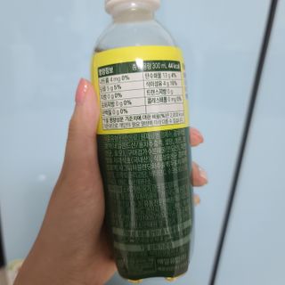 더그레잇티 콤부차 [매일유업] 더그레잇티 44kcal 콤부차 300ml *12개입 (오리지널 6개+베리리치 6개) — 4.5점을 준 리뷰어가 2023년 8월 올린 사용 사진