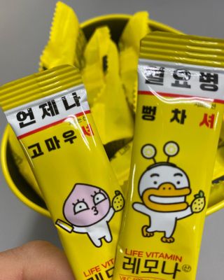 맛있는 비타민 습관 레모나 카카오프렌즈 에디션 — 5점을 준 리뷰어가 2021년 12월 올린 사용 사진