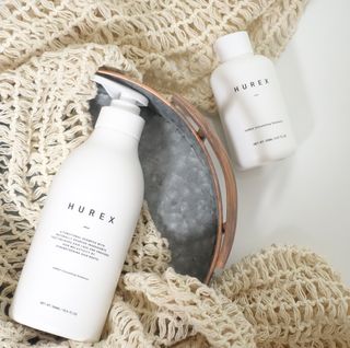 [HUREX] 휴렉스 볼류마이징 탈모완화 기능성 샴푸 본품+휴대용 — 5점을 준 리뷰어가 2021년 7월 올린 사용 사진