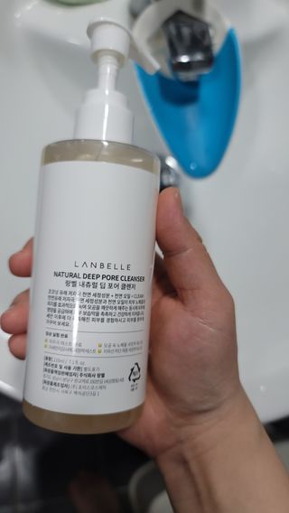 랑벨 내츄럴 딥 포어 클렌저 210ml (저자극 약산성 천연 클렌징 젤) — 5점을 준 리뷰어가 2022년 3월 올린 사용 사진