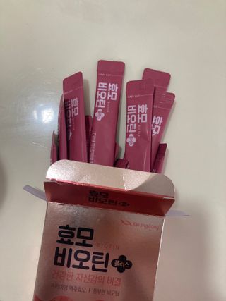 광동생활건강 [풍성한 자신감의 비결] 광동 효모 비오틴 플러스 — 5점을 준 리뷰어가 2023년 10월 올린 사용 사진