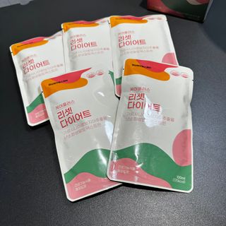 [경남제약헬스케어] 케어플러스 리셋 다이어트 청포도맛 100ml X 5포 (5일분) — 5점을 준 리뷰어가 2023년 4월 올린 사용 사진