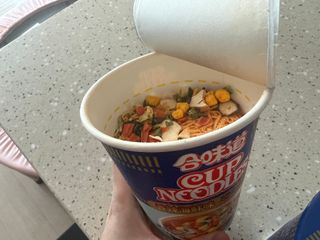 NISSIN 닛신 컵누들  4종 - 씨푸드오리지날, 씨푸드 스파이시, 씨푸드 커리, 씨푸드 XO소스 — 4.5점을 준 리뷰어가 2023년 1월 올린 사용 사진