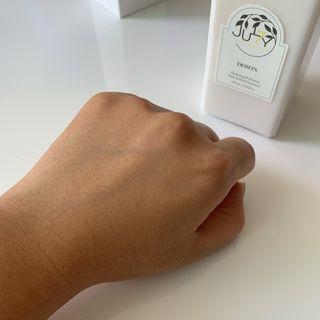 줄라이 모닝 _ JULY MORNING 줄라이모닝 하이드레이팅 퍼퓸드 바디앤핸드 에멀젼 — 4.5점을 준 리뷰어가 2021년 9월 올린 사용 사진
