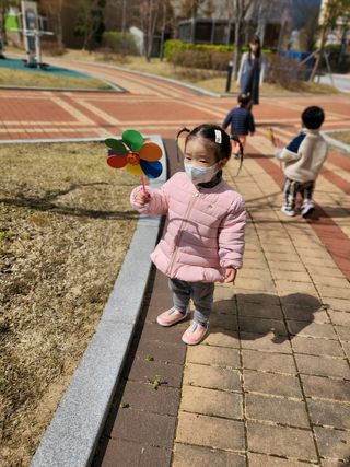 셀프 모이스처라이징 프로텍션 크림 셀프 모이스처라이징 프로텍션크림 — 4.5점을 준 리뷰어가 2022년 4월 올린 사용 사진