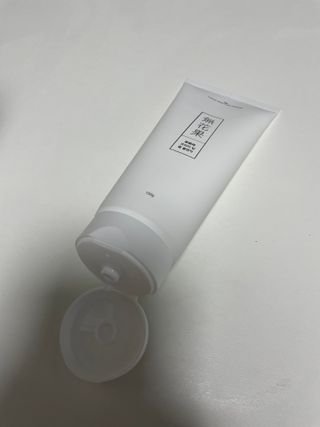 [베러오리진] 무화과 크리미 딥 폼 클렌저/피부 노폐물 & 미세먼지 99 세정 인증 민감성 피부 무자극 인증 — 5점을 준 리뷰어가 2021년 11월 올린 사용 사진