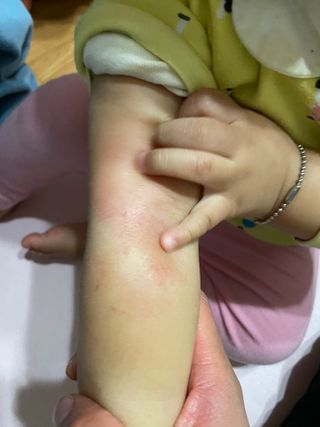mom e 맘이 내추럴 베이비 케어 샴푸앤바스+로션 — 4점을 준 리뷰어가 2021년 1월 올린 사용 사진