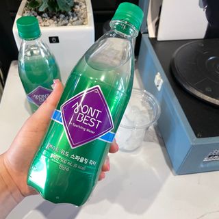 몽베스트 Montbest with Sparkling water Plain 20병 — 5점을 준 리뷰어가 2022년 6월 올린 사용 사진