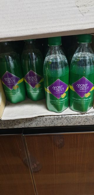 몽베스트 Montbest with Sparkling water Lemon OR Lime 20병(랜덤) — 5점을 준 리뷰어가 2021년 10월 올린 사용 사진