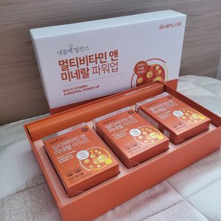 서울약사신협_내몸애발란스멀티비타민앤미네랄파워업_800mg x 90정 — 4점을 준 리뷰어가 2021년 8월 올린 사용 사진