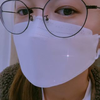 [심폐소생소] KF94 오늘의 마스크 대형 — 5점을 준 리뷰어가 2021년 10월 올린 사용 사진