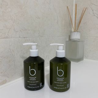 뱀포드 핸드 앤 바디 워시 250ml + 핸드 앤 바디 로션 250ml 듀오 세트 — 5점을 준 리뷰어가 2021년 1월 올린 사용 사진