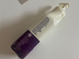 [카프리나]프레쉬 산양밀크 어메이징 바디로션 350ml (시어버터 향) — 5점을 준 리뷰어가 2023년 6월 올린 사용 사진