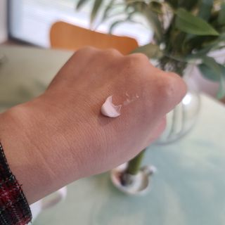 젠바이오 코스메틱스 젠바이오수딩크림]   가려운 피부 & 아토피 원픽 크림 — 5점을 준 리뷰어가 2022년 10월 올린 사용 사진