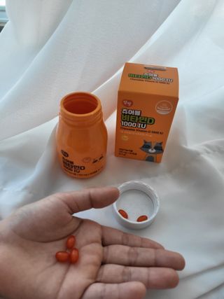 앙팡 츄어블 비타민D 1000 IU 130mg x 90정 — 5점을 준 리뷰어가 2022년 10월 올린 사용 사진