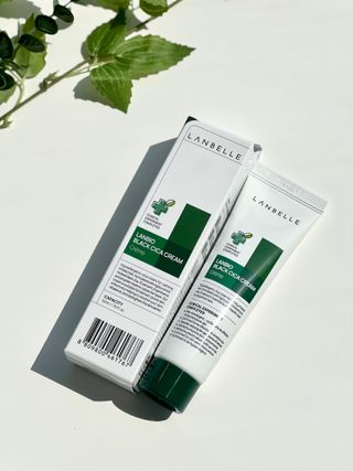 랑벨 랑바이오 블랙 시카 크림 50ml(블랙비 프로폴리스, 시카 4종, 판테놀 10 함유) — 5점을 준 리뷰어가 2022년 4월 올린 사용 사진