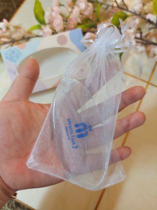 미라클풋 유리발각질제거기 물없이 쓱싹쓱싹 몇번만에 발각질 완벽제거 — 5점을 준 리뷰어가 2021년 9월 올린 사용 사진