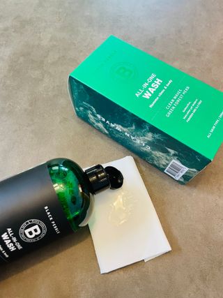 블랙페블 남성청결제 올인원 바디워시 클린 웨이브 — 5점을 준 리뷰어가 2021년 6월 올린 사용 사진