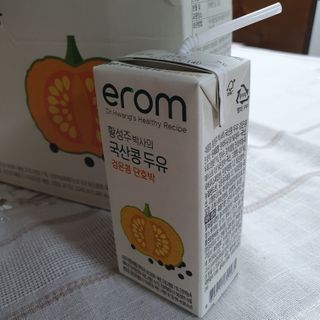 이롬 황성주 박사의 국산콩 두유 검은콩 단호박 — 5점을 준 리뷰어가 2021년 2월 올린 사용 사진