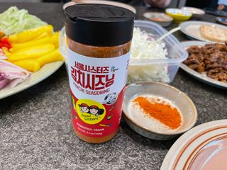 [서울시스터즈] 김치시즈닝 국내 최초 뿌려먹는 김치파우더 100g 1개+ 신제품 김치스낵 90g 2개 — 5점을 준 리뷰어가 2021년 8월 올린 사용 사진