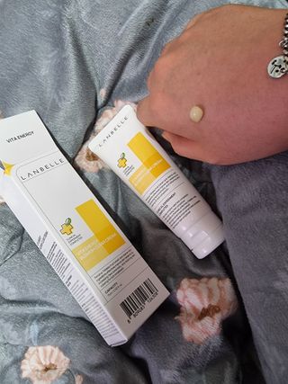 랑벨 비타 에너지 잡티 크림 75ml (피부 속 기미완화크림) — 5점을 준 리뷰어가 2022년 5월 올린 사용 사진