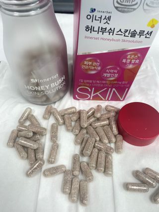 이너셋 허니부쉬 스킨솔루션 캡슐 1개월분 개별인정형 발효허니부쉬! — 5점을 준 리뷰어가 2023년 3월 올린 사용 사진