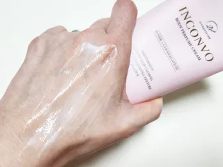 오투에니원 인컨보 바디 퍼퓸 크림 200ml — 5점을 준 리뷰어가 2022년 12월 올린 사용 사진