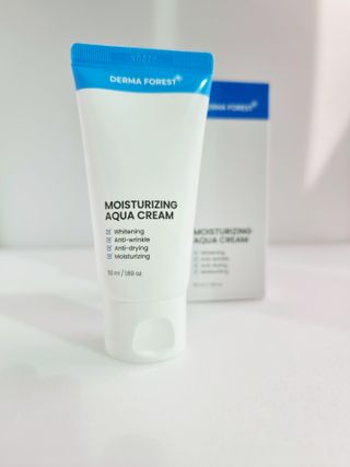 더마포레스트 모이스처라이징 아쿠아크림 / 수분크림 히알루론산 펩타이드 보습 미백 주름개선 — 5점을 준 리뷰어가 2021년 7월 올린 사용 사진