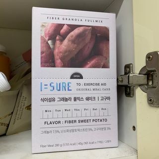 다미즐 [아이슈어] 맛있는 관리의 시작 그래놀라 풀믹스 쉐이크 4종 택 1/7일분/초콜릿, 고구마, 곡물, 바나나 — 5점을 준 리뷰어가 2021년 4월 올린 사용 사진