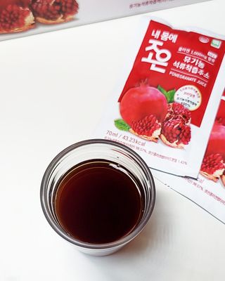 농업회사법인조은 유기농 석류 NFC 착즙주스 70ml 30포 — 5점을 준 리뷰어가 2021년 10월 올린 사용 사진