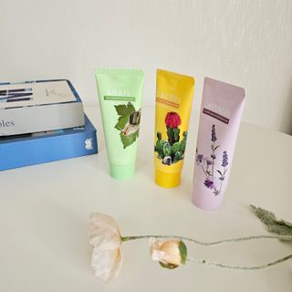 (주)나담코스 [나담코스] 피부를 깨끗하고 건강하게, 폼 클렌저 세트 — 4점을 준 리뷰어가 2023년 4월 올린 사용 사진