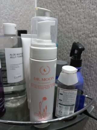 MF프리 [닥터문] 유산균 락토케어 질경초 여성청결제 200ml (폼타입) — 5점을 준 리뷰어가 2022년 5월 올린 사용 사진