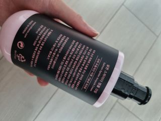 난나 살몬 스파이더 검버섯 미백 톤업 화이트닝 연어 앰플 크림 300ml 대용량 — 4점을 준 리뷰어가 2022년 8월 올린 사용 사진